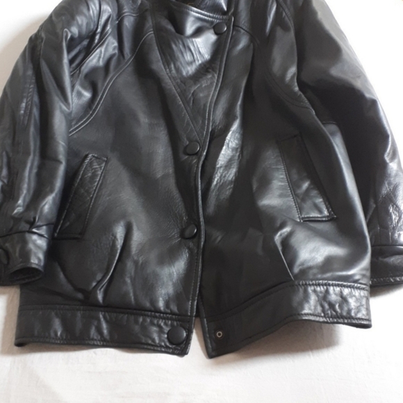 Vintage Danier Black Leather Jacket - Picture 4 of 7